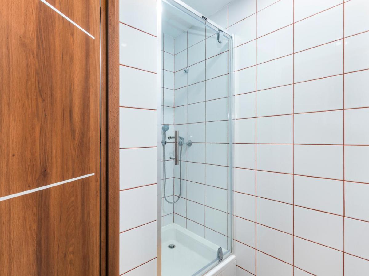 Luxhostel24 Warsaw Ngoại thất bức ảnh