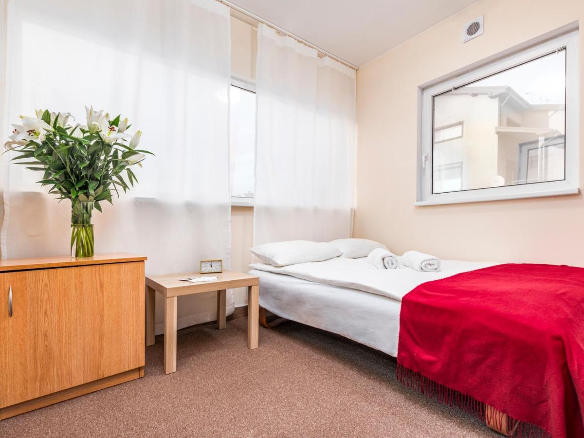 Luxhostel24 Warsaw Ngoại thất bức ảnh